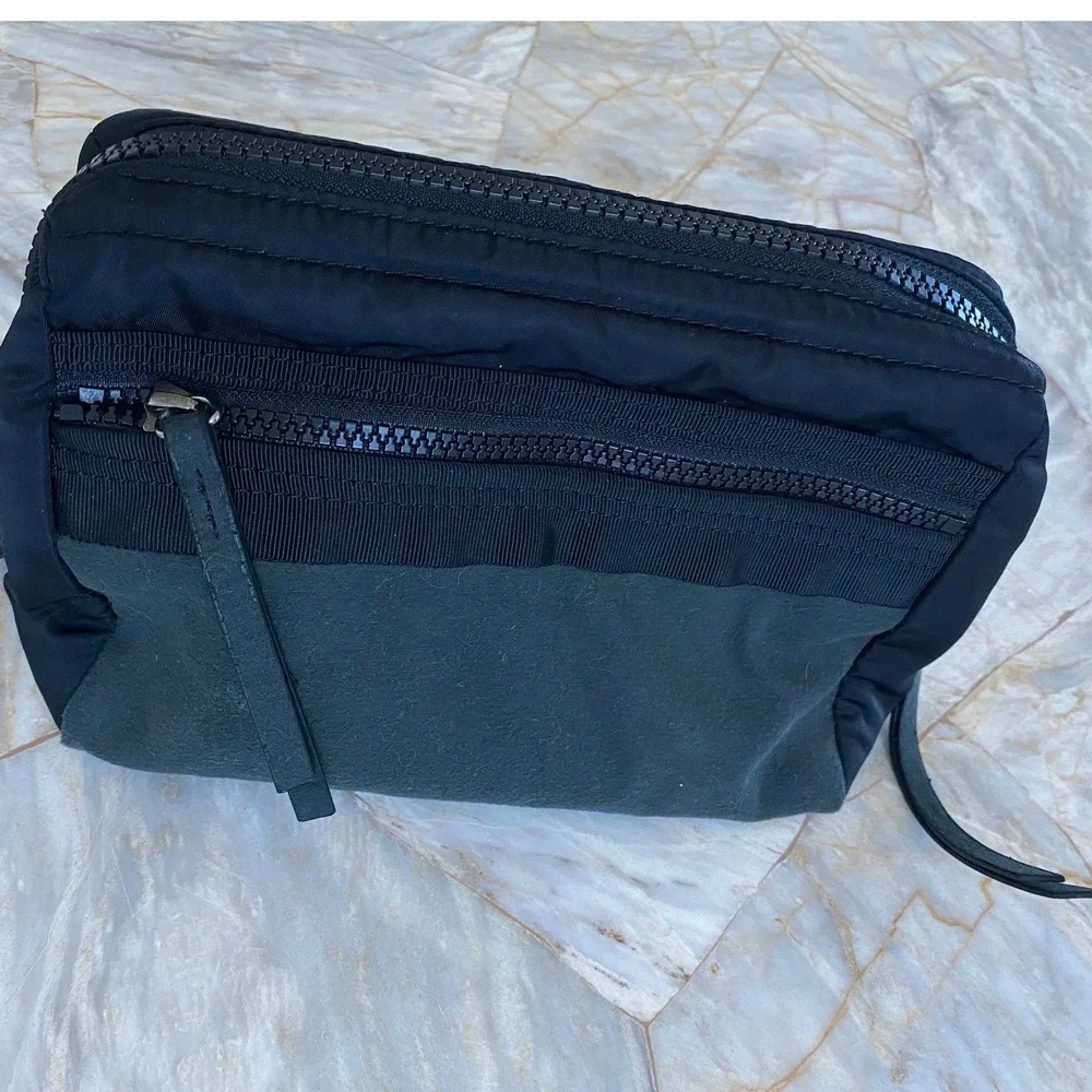 Lululemon Athletica Toiletry Bag Black Nylon Suede Pink Script Organizer